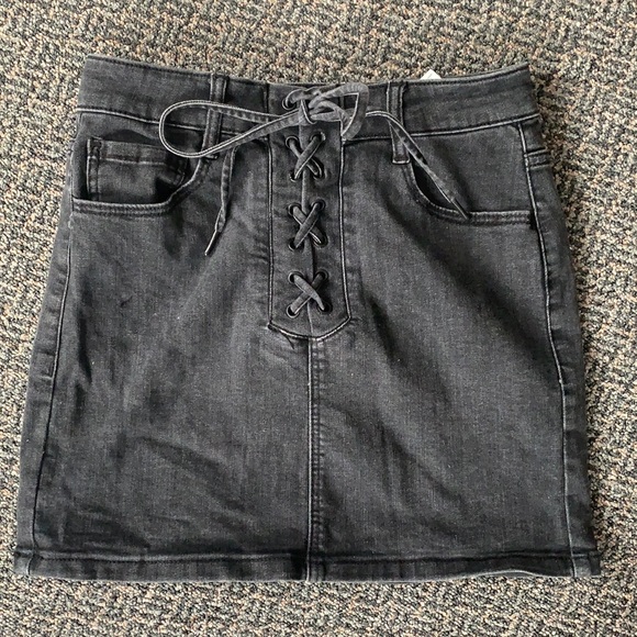 Black denim tie front skirt - Picture 1 of 1